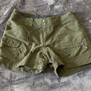 The North Face Women's Olive Utility shorts